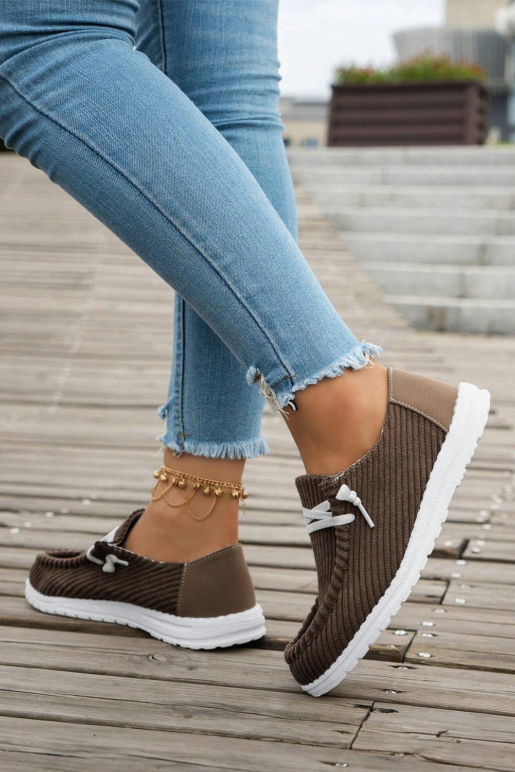 White Solid Ribbed Criss Cross Casual Shoes