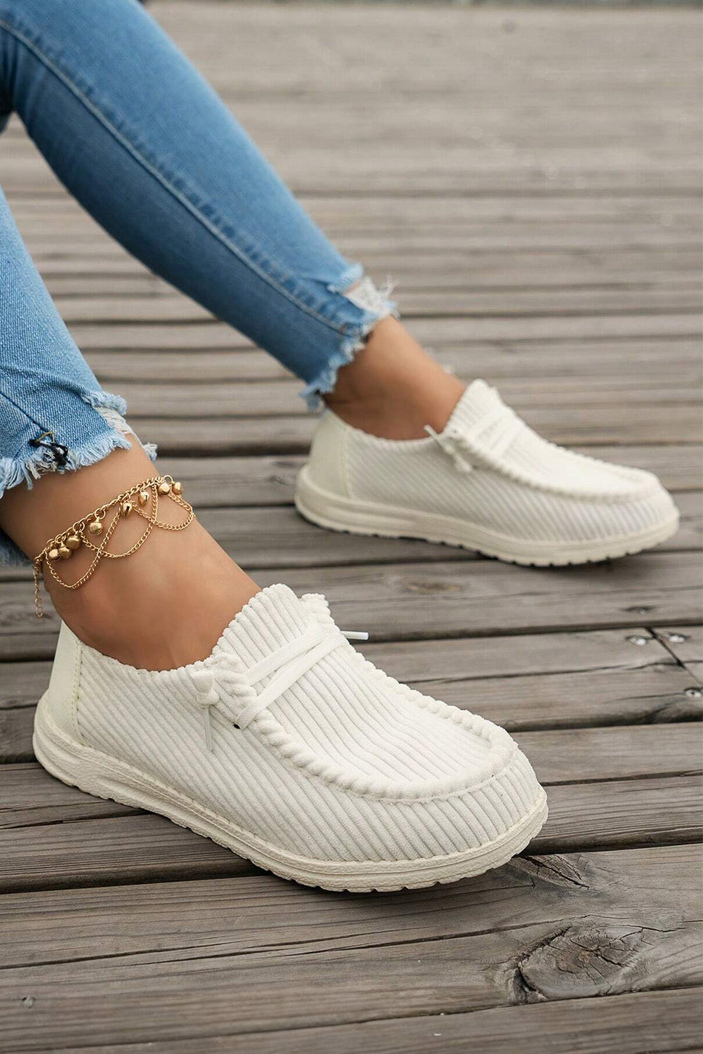 White Solid Ribbed Criss Cross Casual Shoes