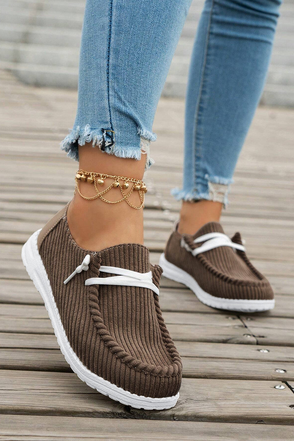 White Solid Ribbed Criss Cross Casual Shoes