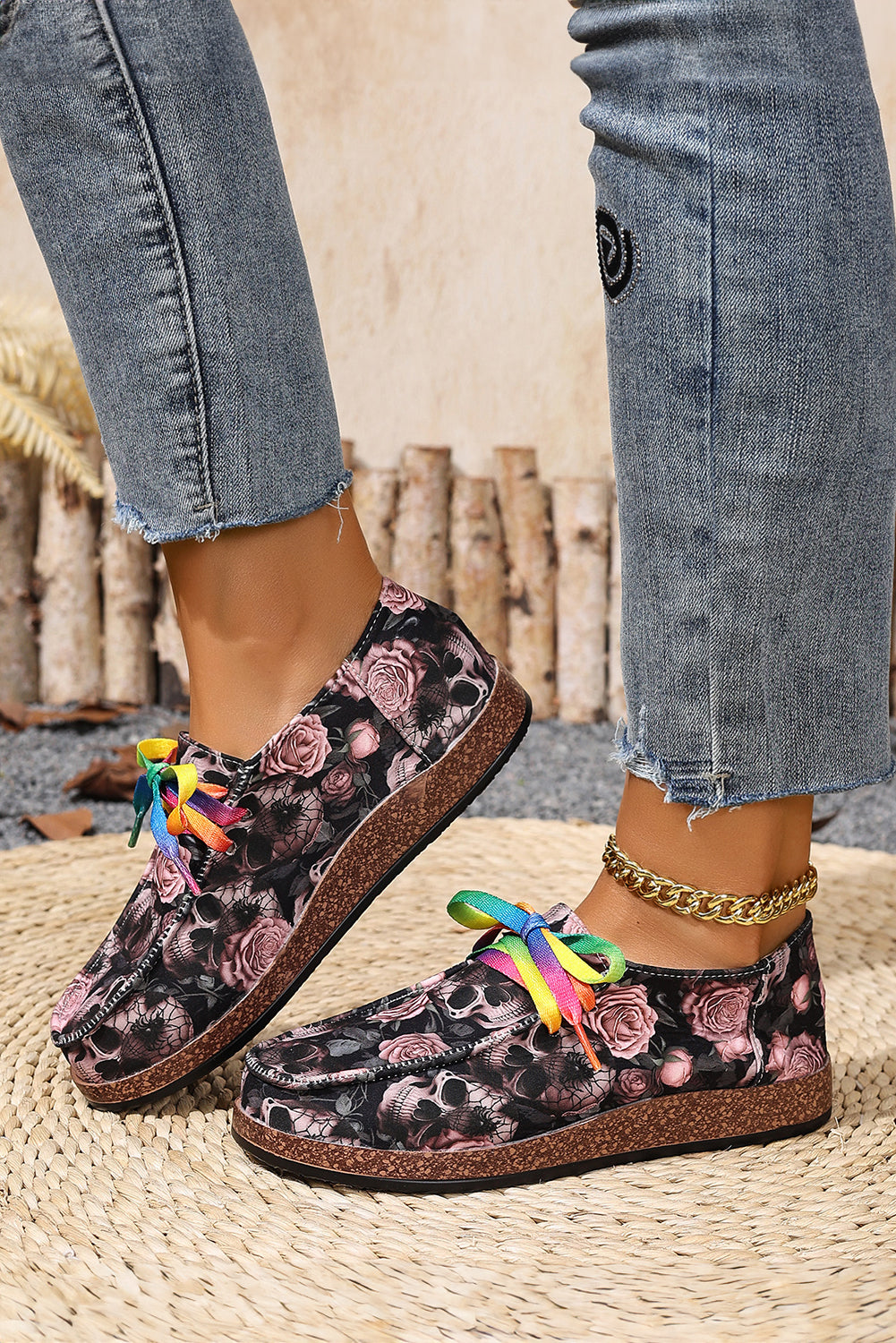 Bonbon Skull Rose Print Lace Up Sneakers