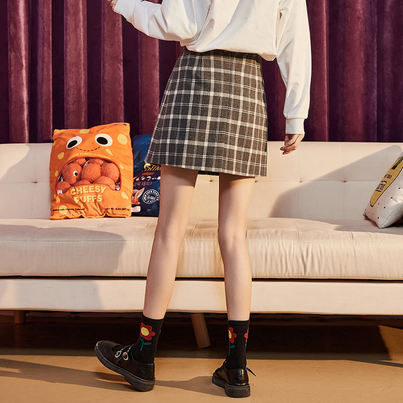 Woolen plaid skirt