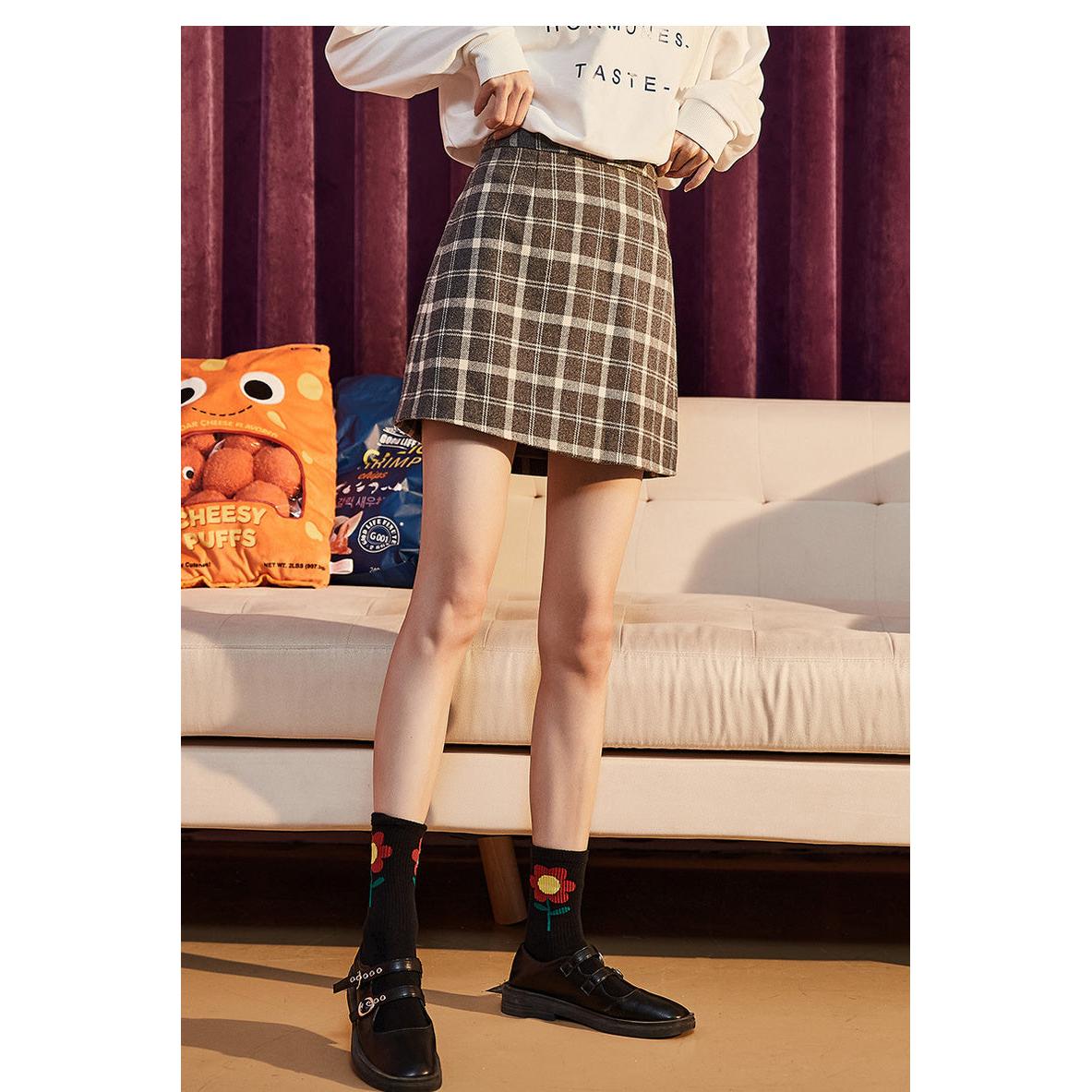 Woolen plaid skirt