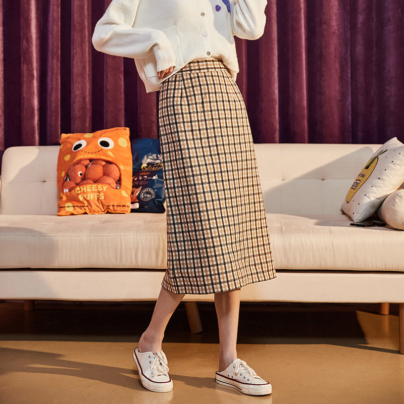 Woolen plaid skirt