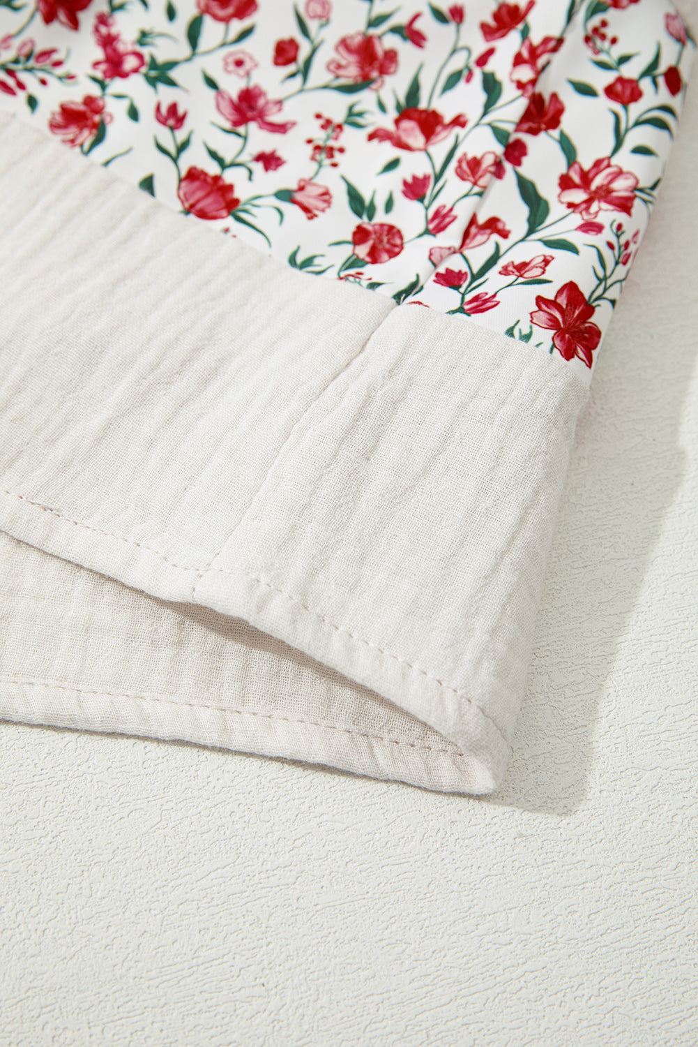 Red Floral Print Gauze Patchwork Henley Button 3/4 Sleeve Blouse